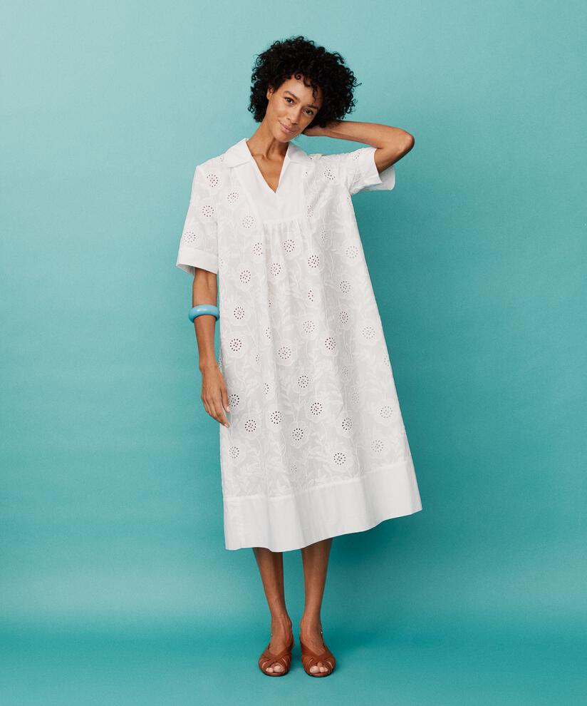 robe en broderie anglaise avec col en v, White